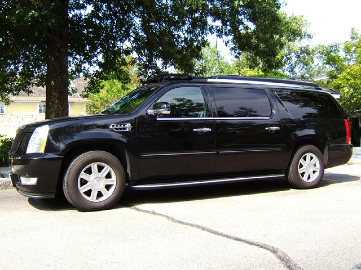 CEO SUV Mobile Office for Sale in Trenton, NJ - Photo 6