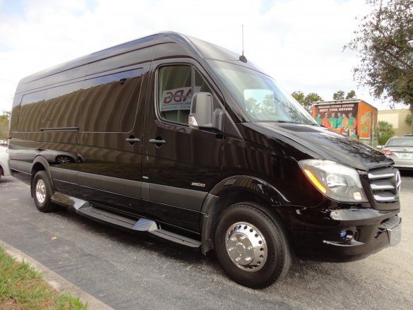 2014 Mercedes-Benz 3500 Limousine Sprinter for Sale in Delray Beach, FL - Photo 3