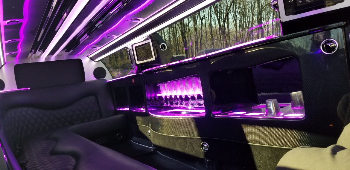 Limousine for Sale in Mt. Bethel, PA - Photo 18