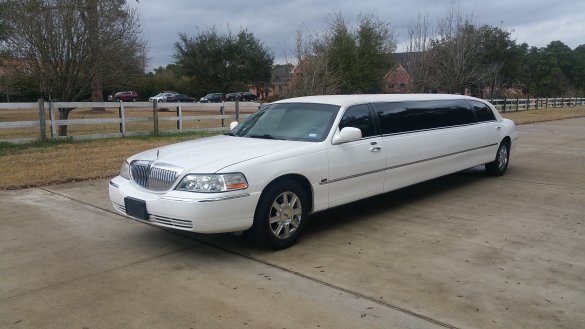 2007 Lincoln TownCar Limousine for Sale in Houston, TX - Photo 3