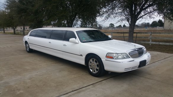 2007 Lincoln TownCar Limousine for Sale in Houston, TX - Main Photo
