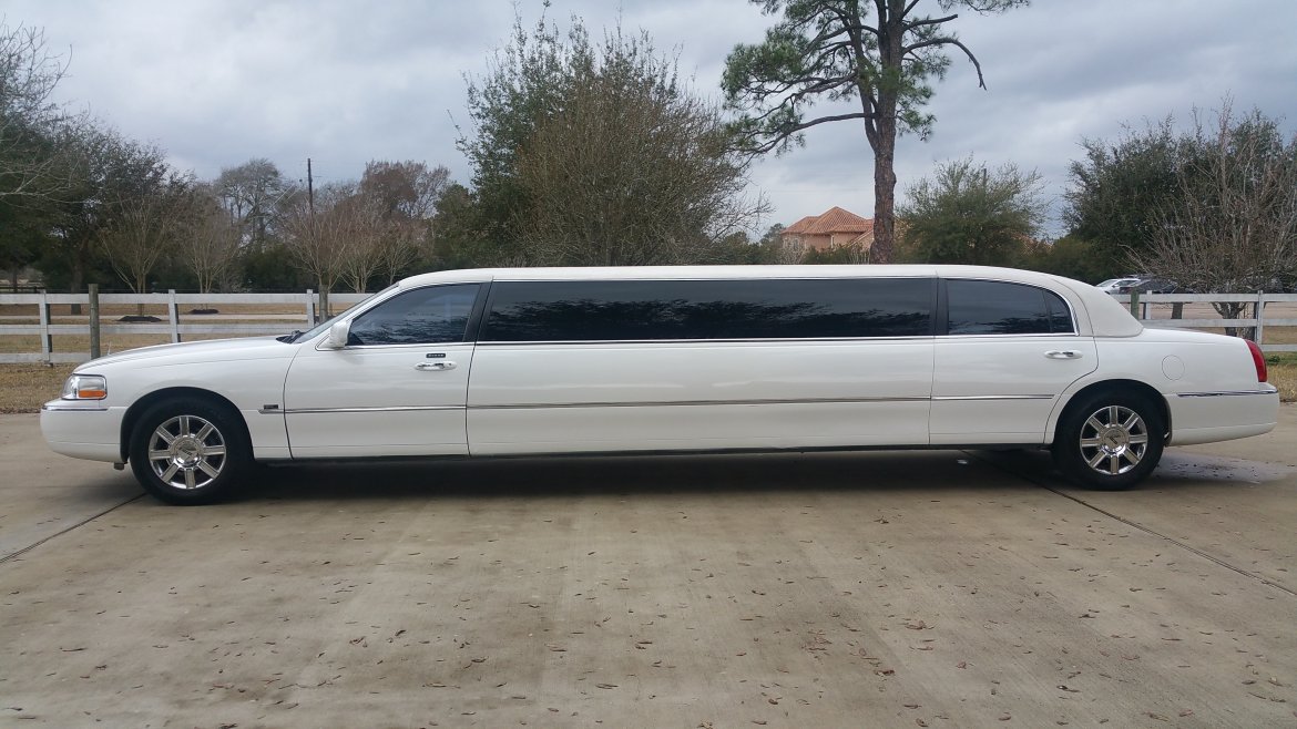 Limousine for Sale in Houston, TX - Photo 4