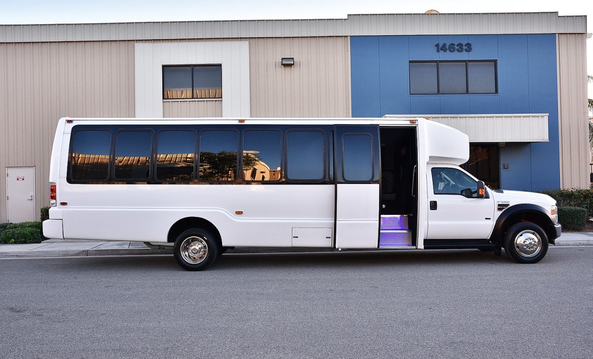 Limo Bus for Sale in Fontana, CA - Photo 2