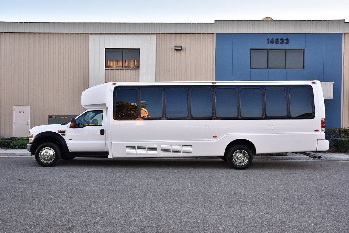 Limo Bus for Sale in Fontana, CA - Photo 5