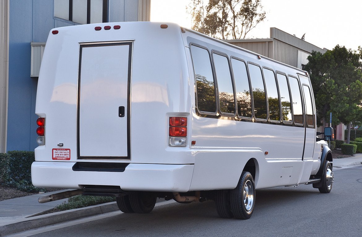 Limo Bus for Sale in Fontana, CA - Photo 8