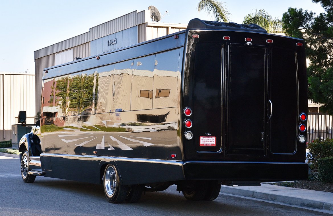 Limo Bus for Sale in Fontana, CA - Photo 7