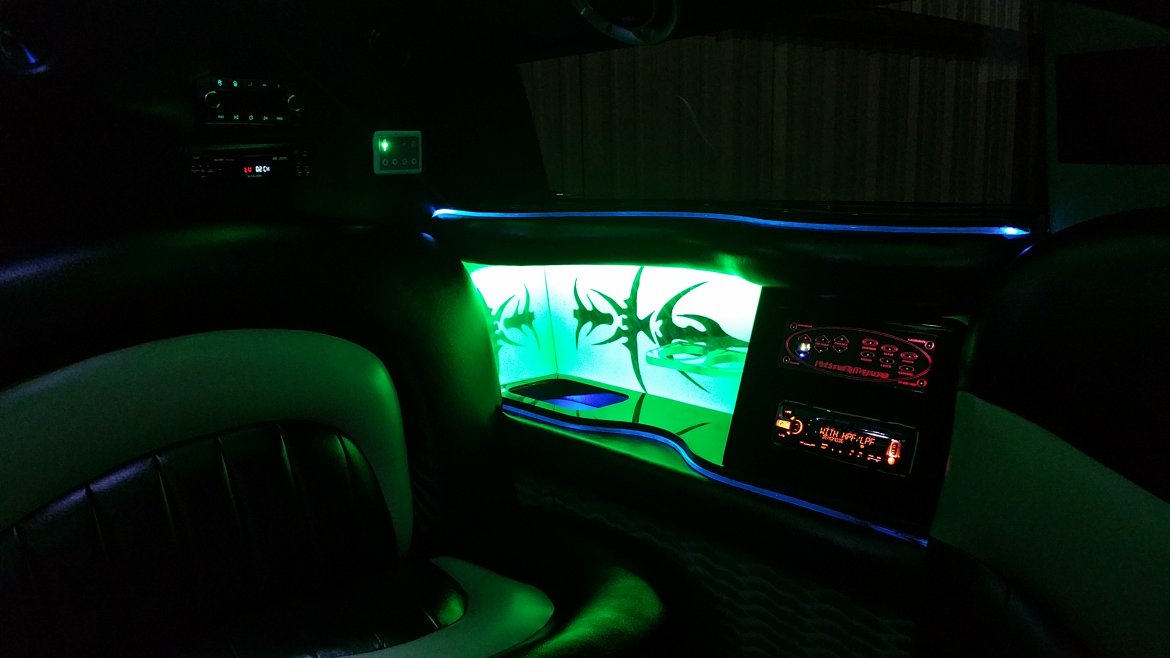 SUV Stretch for Sale in Houston, TX - Photo 24