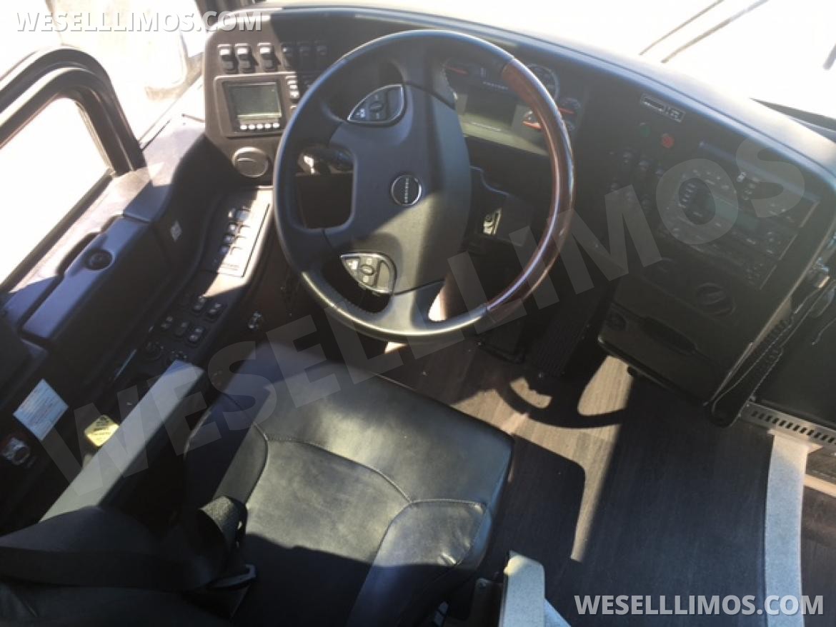 Motorcoach for Sale in San Francisco, CA - Photo 6