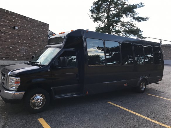 2009 Ford E450 Limo Bus for Sale in Denver, CO - Photo 2