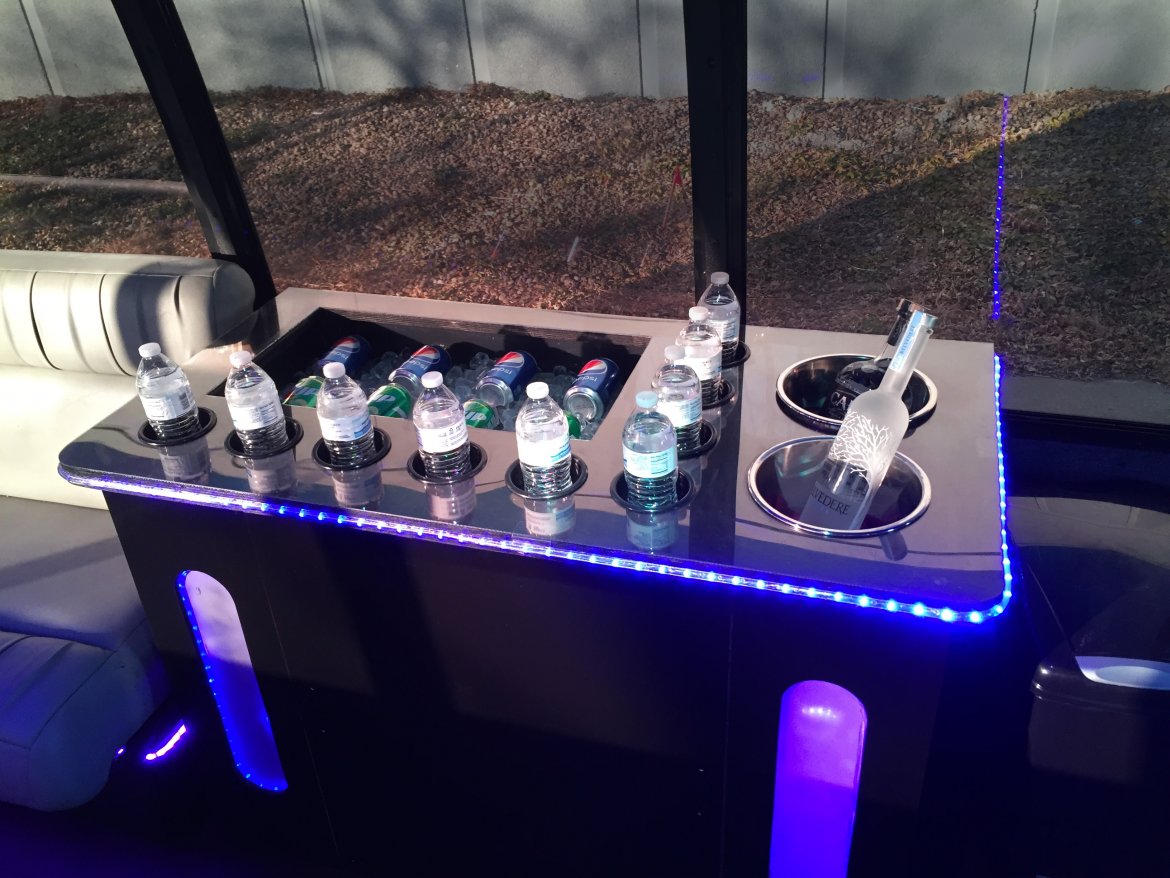 Limo Bus for Sale in Denver, CO - Photo 9