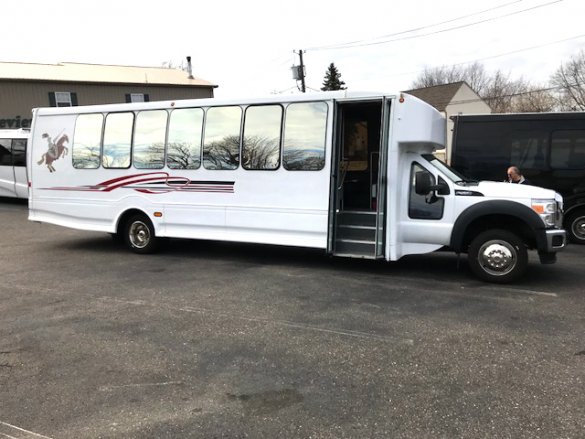 2015 Ford F-550 Shuttle Bus for Sale in Oaklyn, NJ - Main Photo