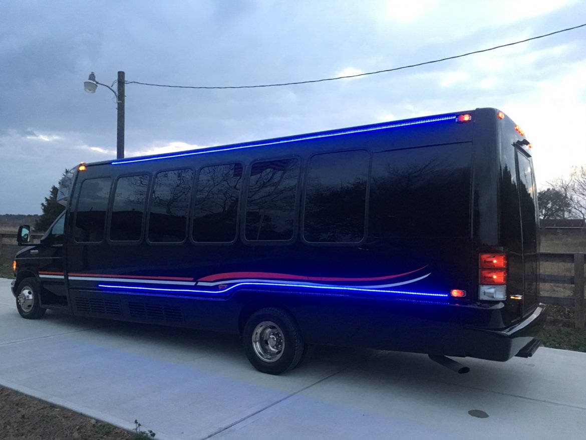 Limo Bus for Sale in Houston, TX - Photo 4