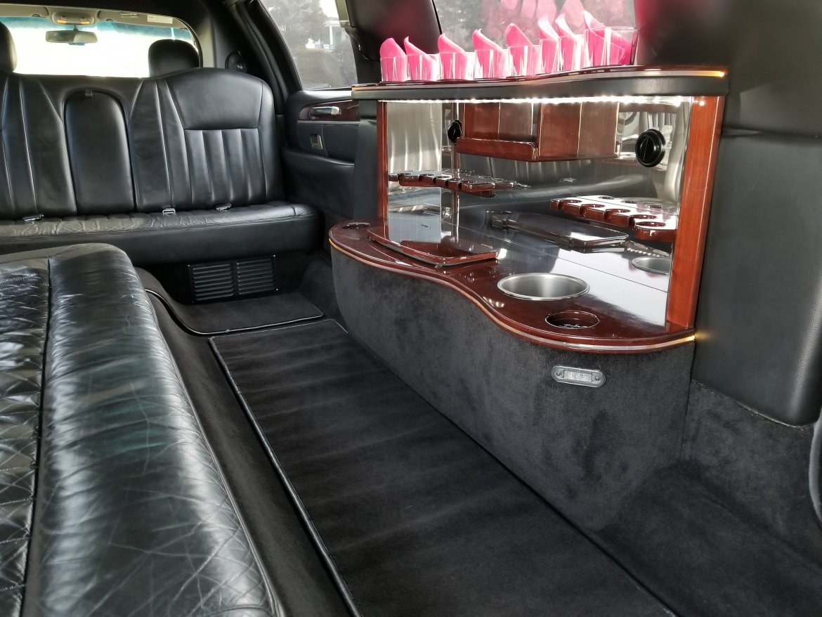 Limousine for Sale in Pocasset, MA - Photo 2
