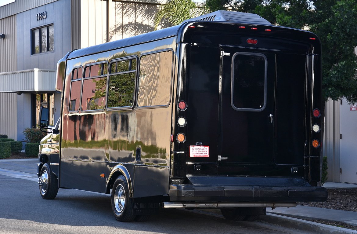 Limo Bus for Sale in Fontana, CA - Photo 7