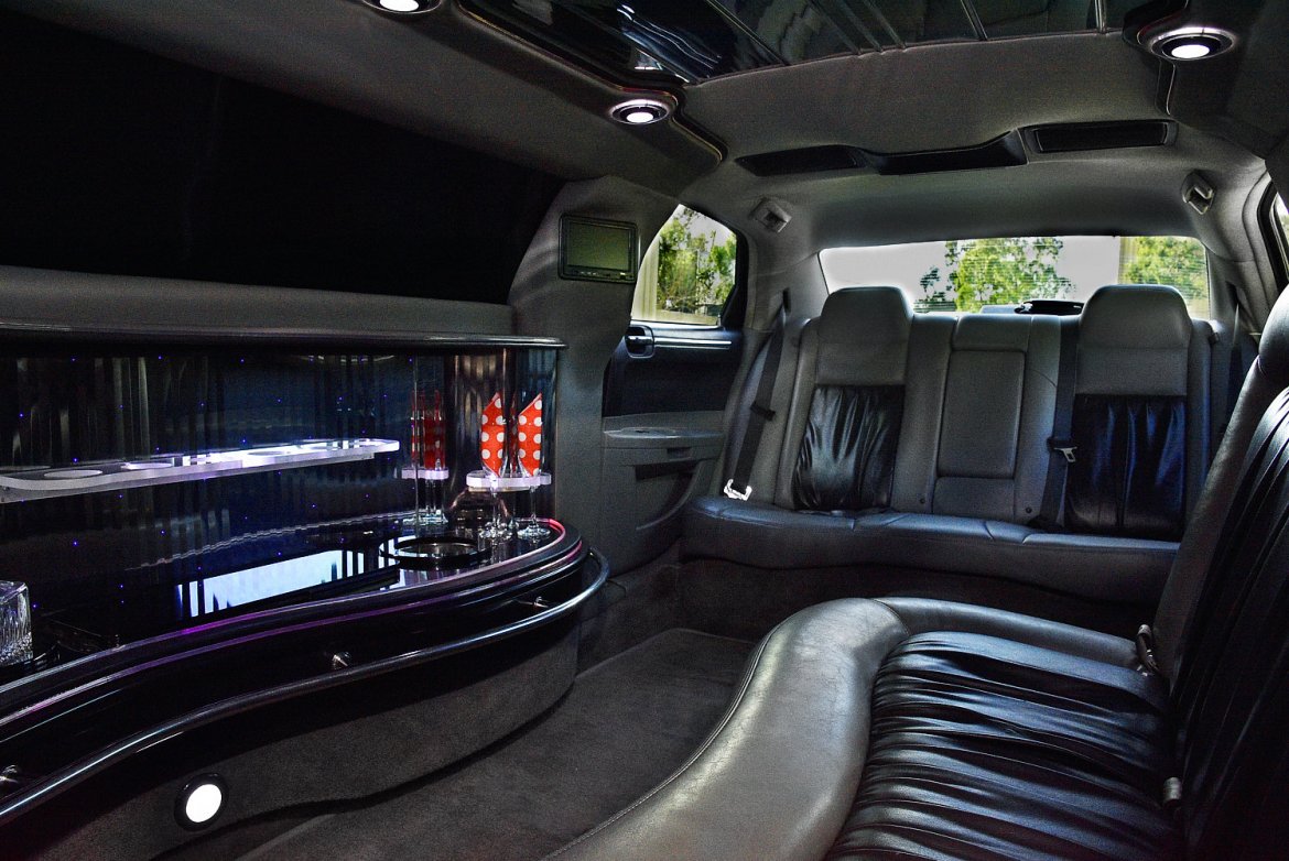 Limousine for Sale in Fontana, CA - Photo 12
