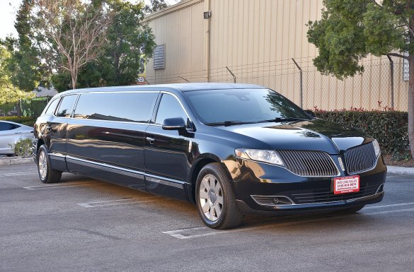 2013 Lincoln MKT Limousine for Sale in Fontana, CA - Main Photo