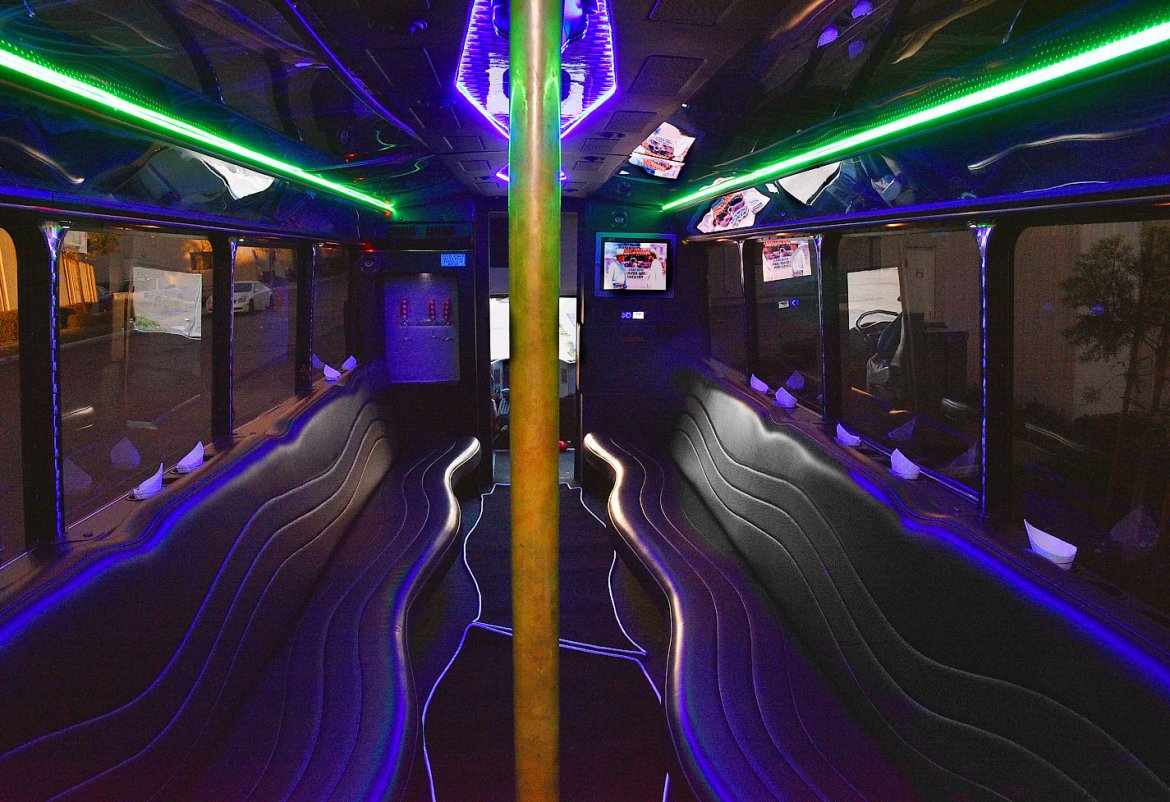 Limo Bus for Sale in Fontana, CA - Photo 11
