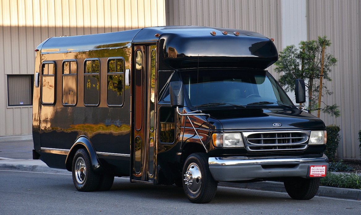 Limo Bus for Sale in Fontana, CA - Main Photo