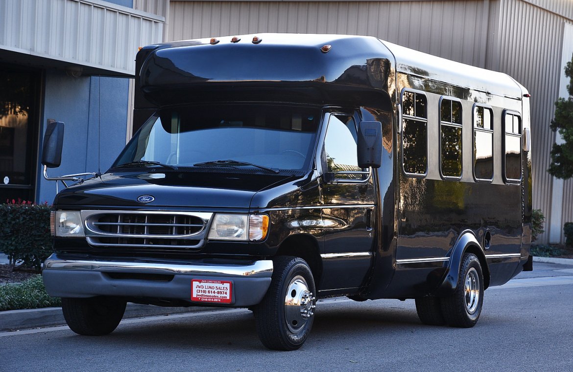 Limo Bus for Sale in Fontana, CA - Photo 8