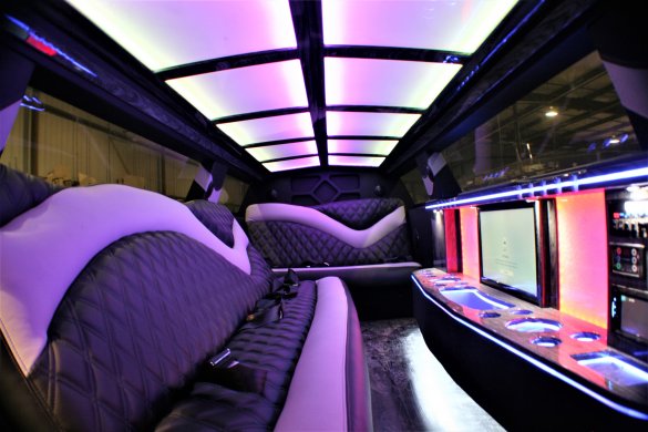 2017 Chrysler 300 Limousine for Sale in springfield, MO - Photo 3