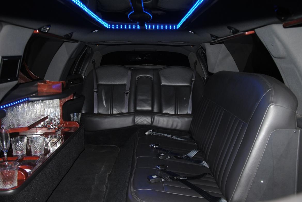 Limousine for Sale in Jacksonville Beach, FL - Photo 3