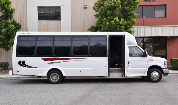 2011 Ford E-450 Limo Bus for Sale in Fontana, CA - Photo 2
