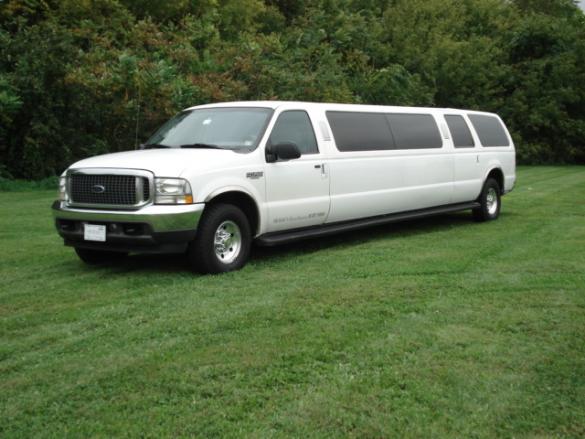 2004 Ford Excursion SUV Stretch for Sale in Reading, PA - Main Photo