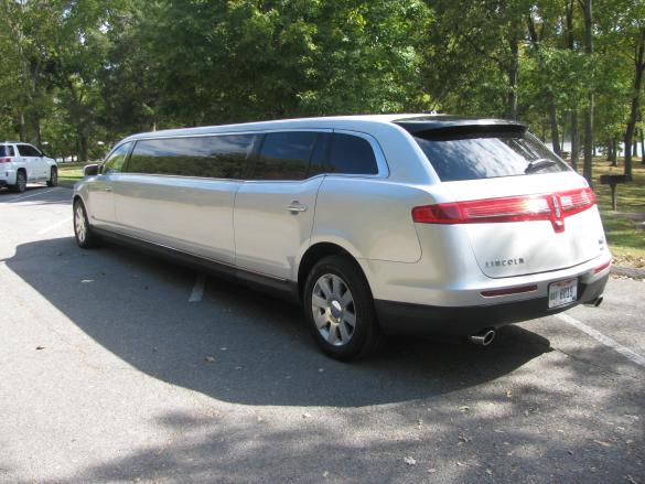 2013 Lincoln MKT Limousine for Sale in Nashville, TN - Photo 3