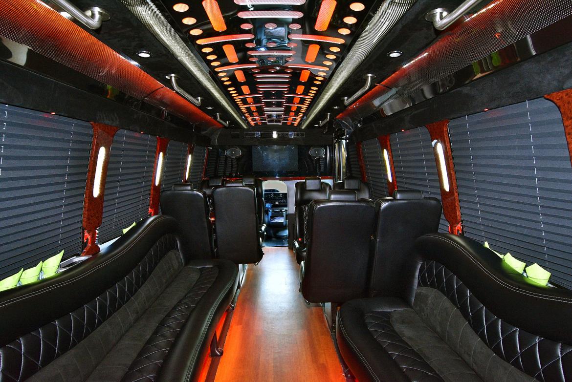 Limo Bus for Sale in Fontana, CA - Photo 9