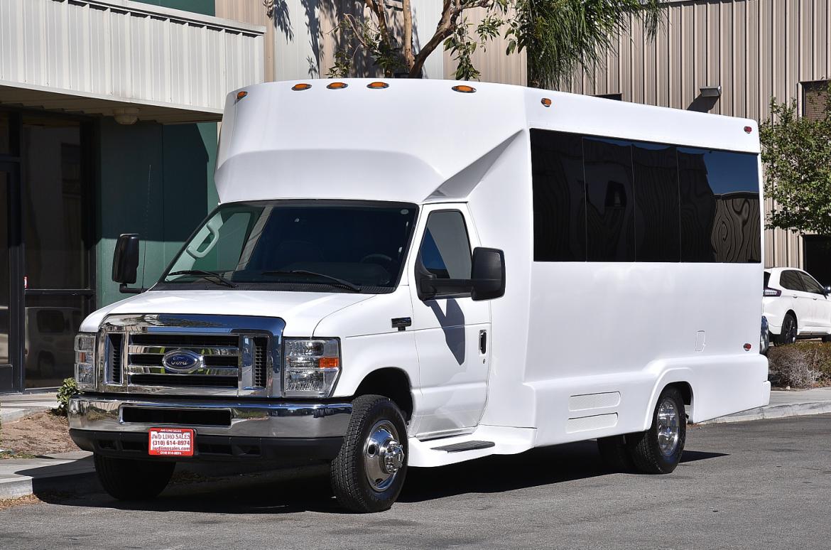 Limo Bus for Sale in Fontana, CA - Main Photo