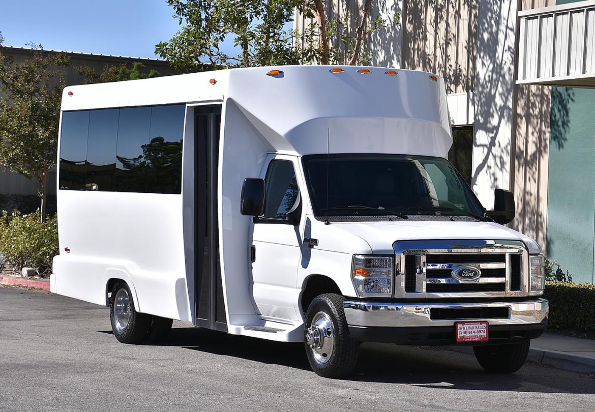 Limo Bus for Sale in Fontana, CA - Photo 2