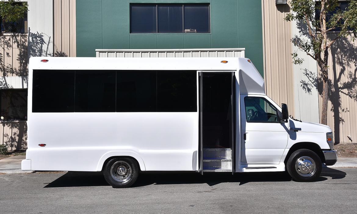 Limo Bus for Sale in Fontana, CA - Photo 4