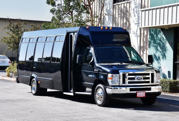2011 Ford  E-450 Limo Bus for Sale in Fontana, CA - Photo 2
