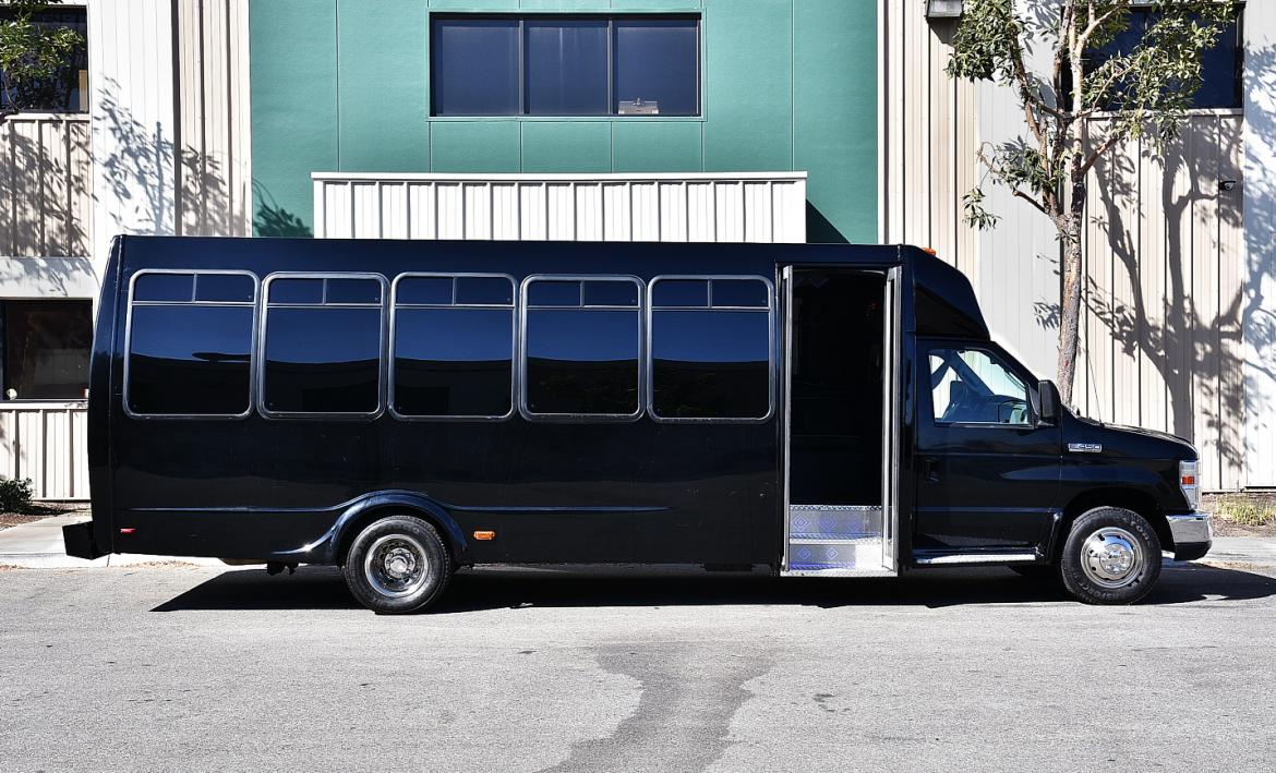 Limo Bus for Sale in Fontana, CA - Photo 4