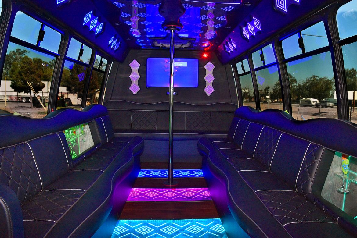Limo Bus for Sale in Fontana, CA - Photo 9