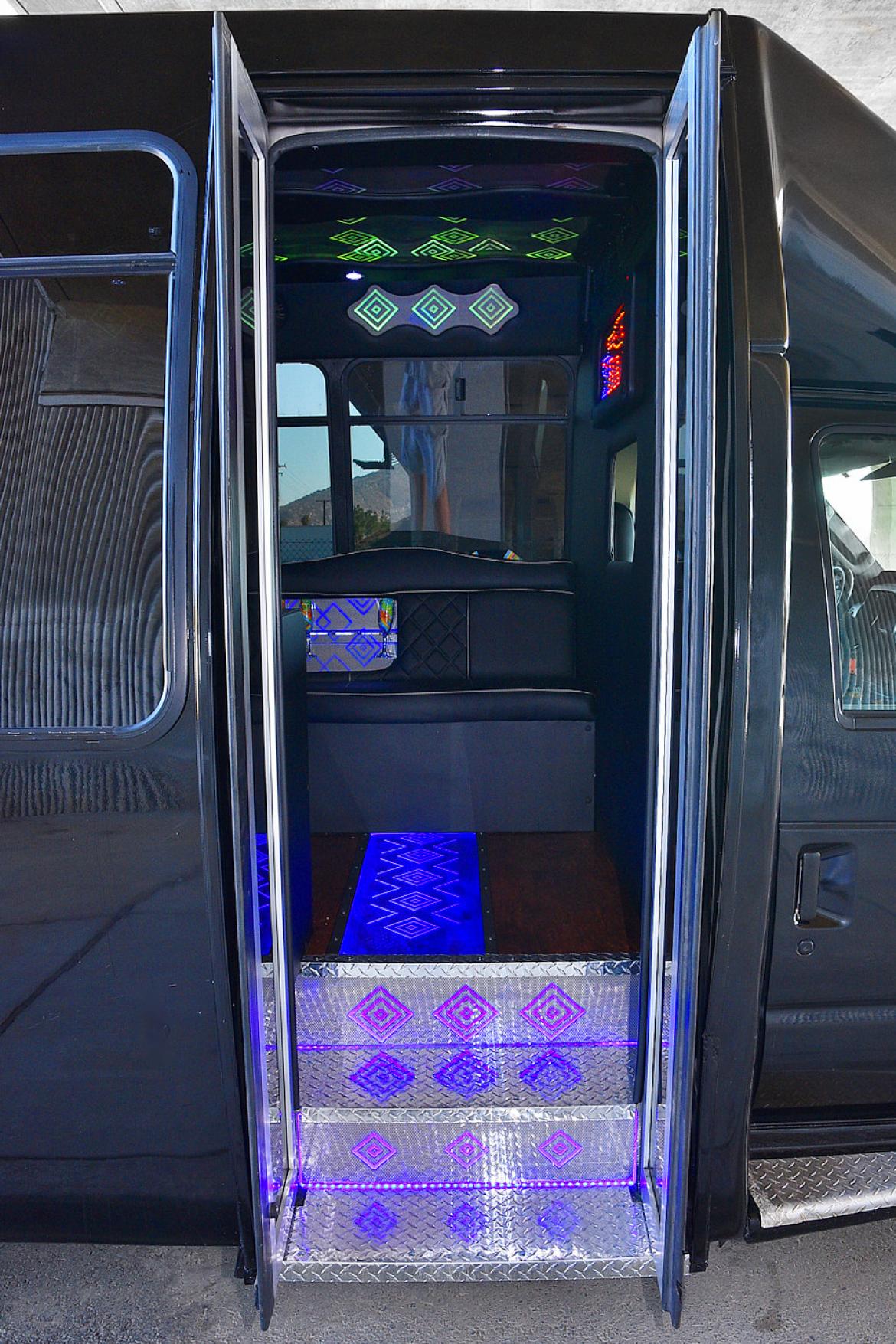 Limo Bus for Sale in Fontana, CA - Photo 10