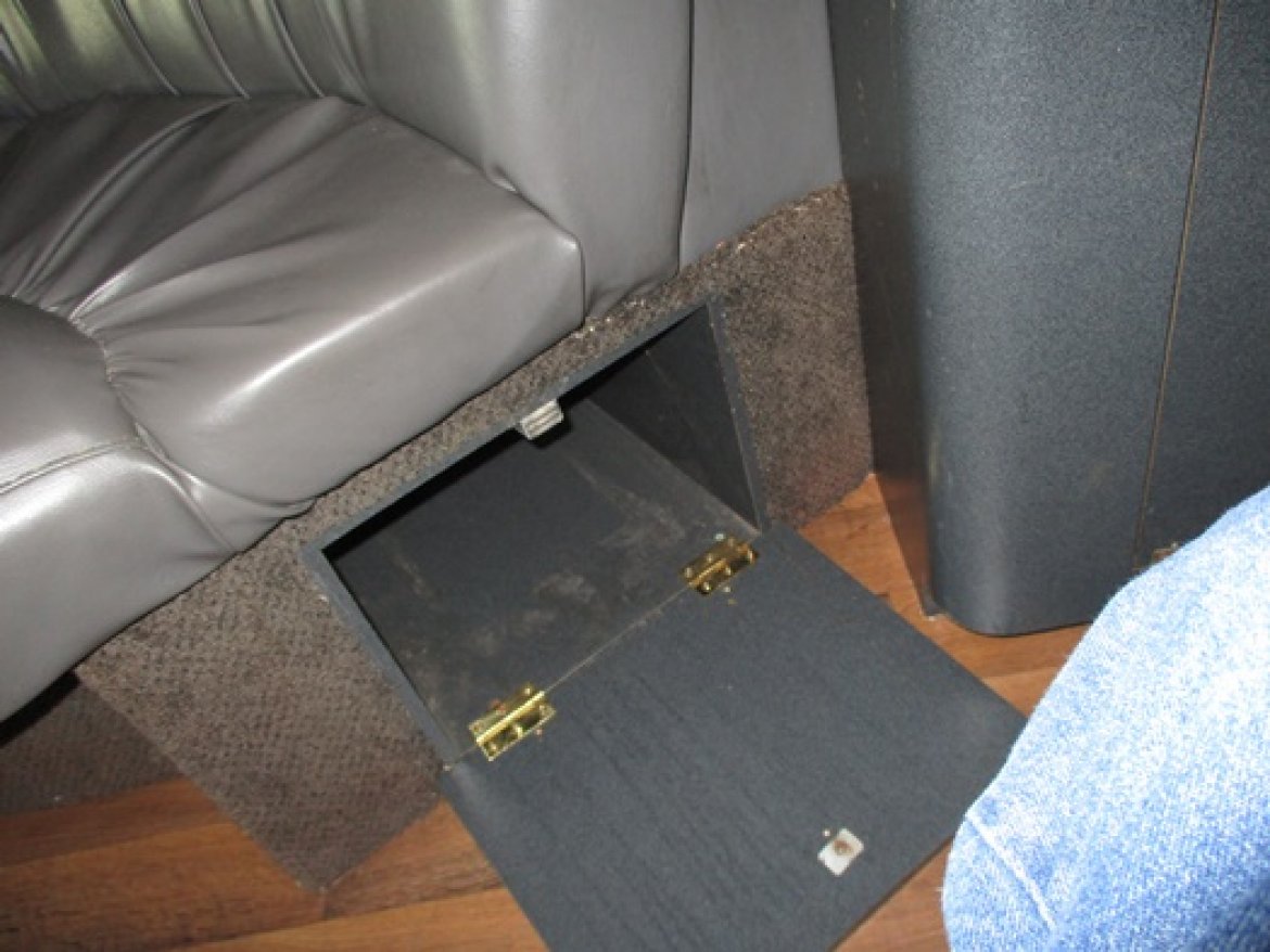 Limo Bus for Sale in Bellefontaine, OH - Photo 24