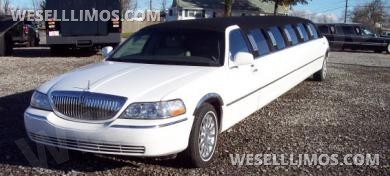 2006 Lincoln Town Car Limousine for Sale in Bellefontaine, OH