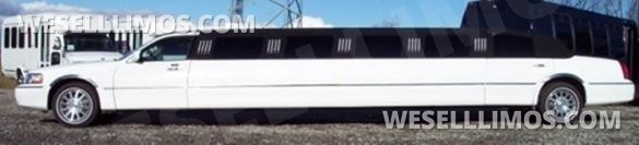 2006 Lincoln Town Car Limousine for Sale in Bellefontaine, OH - Photo 3