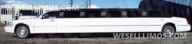 2006 Aergo Lincoln Town Car Limousine - Limousine for Sale in Bellefontaine, OH - Photo 3