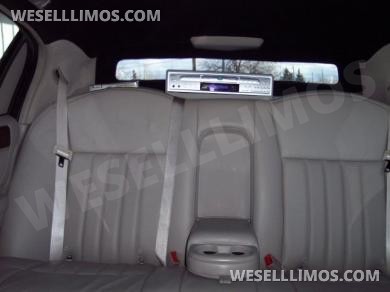 2006 Aergo Lincoln Town Car Limousine - Limousine for Sale in Bellefontaine, OH - Photo 8