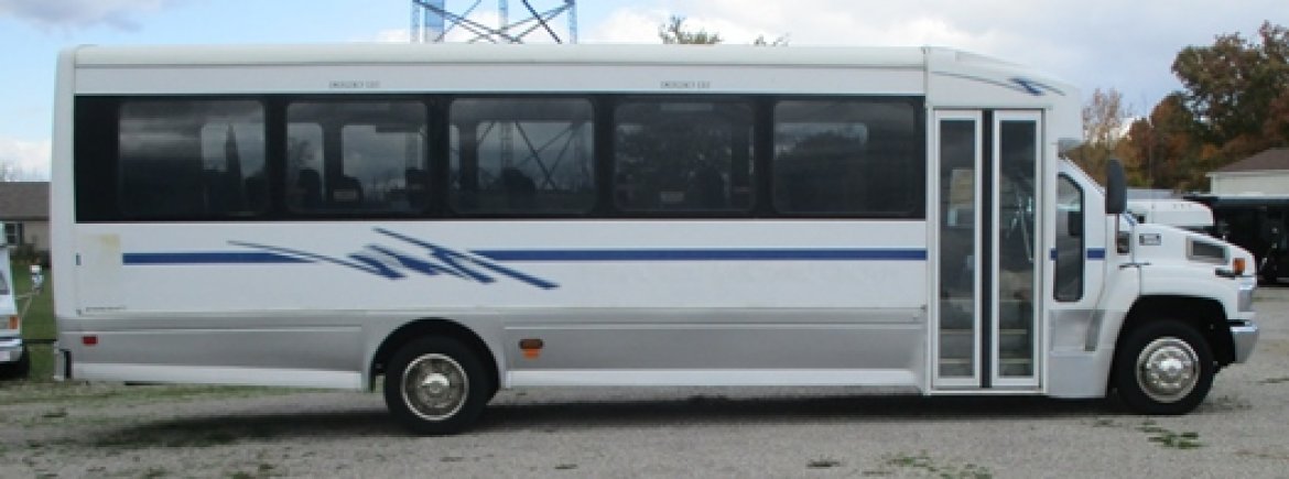 Shuttle Bus for Sale in Bellefontaine, OH - Photo 4
