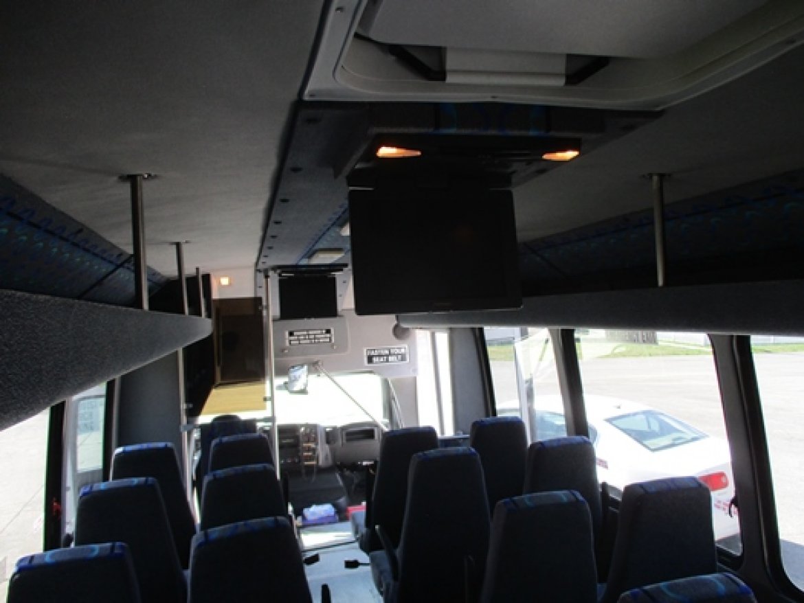 Shuttle Bus for Sale in Bellefontaine, OH - Photo 12