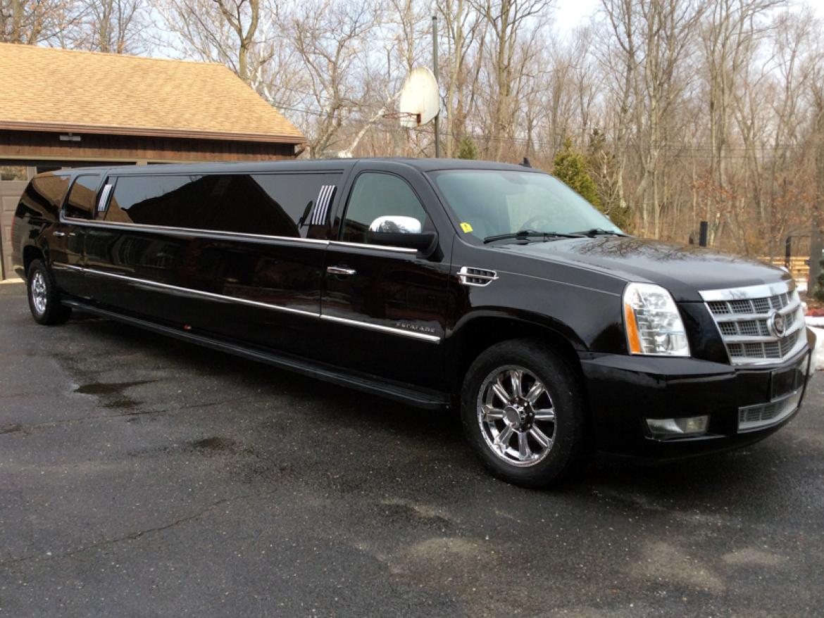 SUV for Sale in Trenton, NJ - Photo 2
