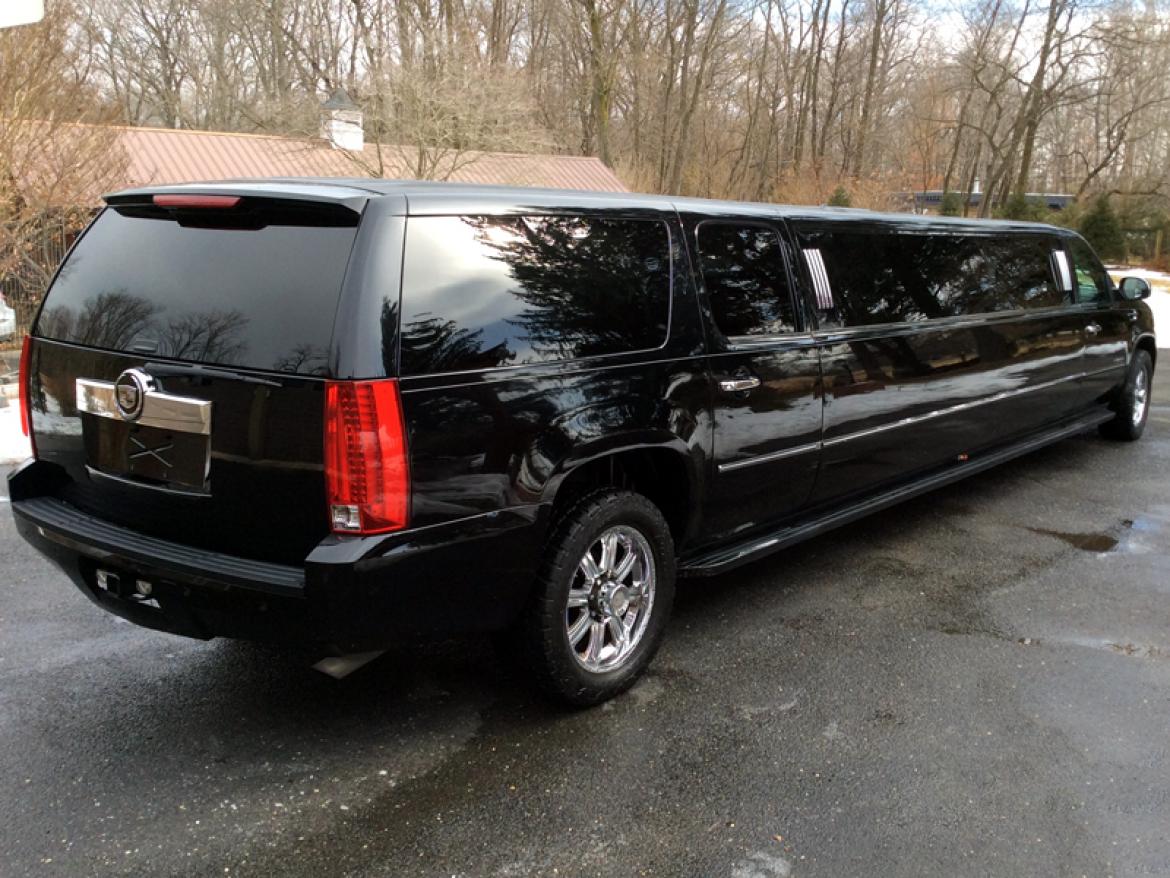 SUV for Sale in Trenton, NJ - Photo 3