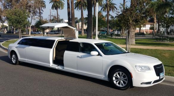 2015 Chrysler 300 Jet-Door Limousine for Sale in Los Angeles, CA - Main Photo