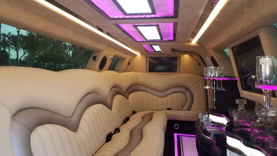 Limousine for Sale in Los Angeles, CA - Photo 3