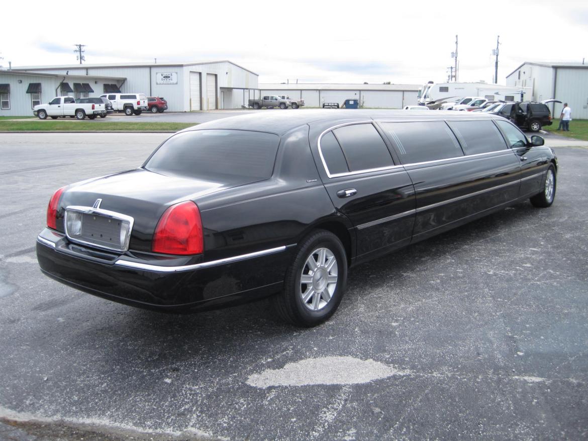 Limousine for Sale in Ozark, MO - Photo 9