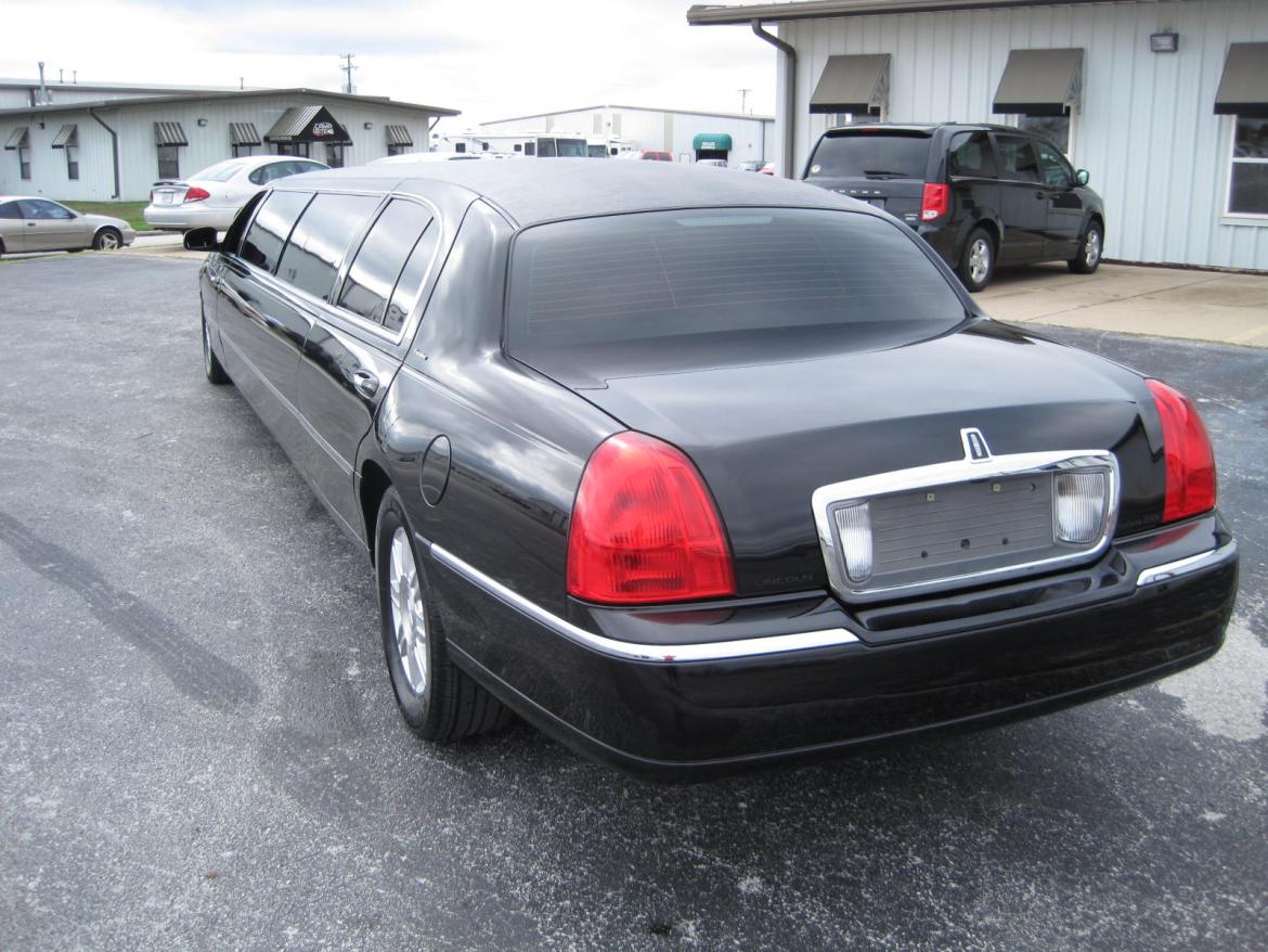 Limousine for Sale in Ozark, MO - Photo 12