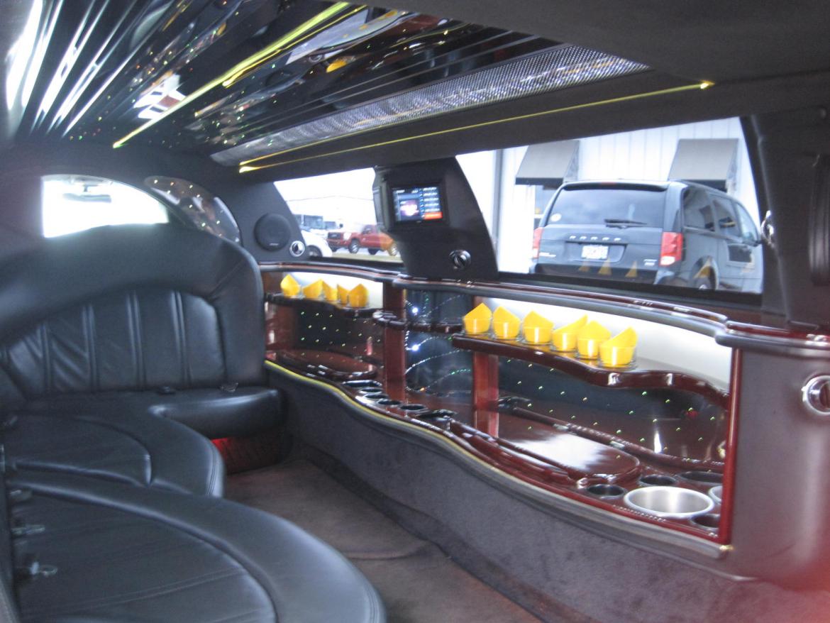 Limousine for Sale in Ozark, MO - Photo 20